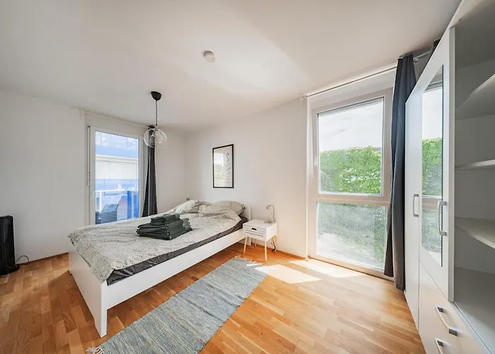 Great - 2 Bedrooms - With Parking Appartement Wenen