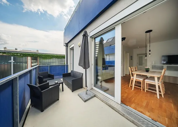 Great - 2 Bedrooms - With Parking Appartement