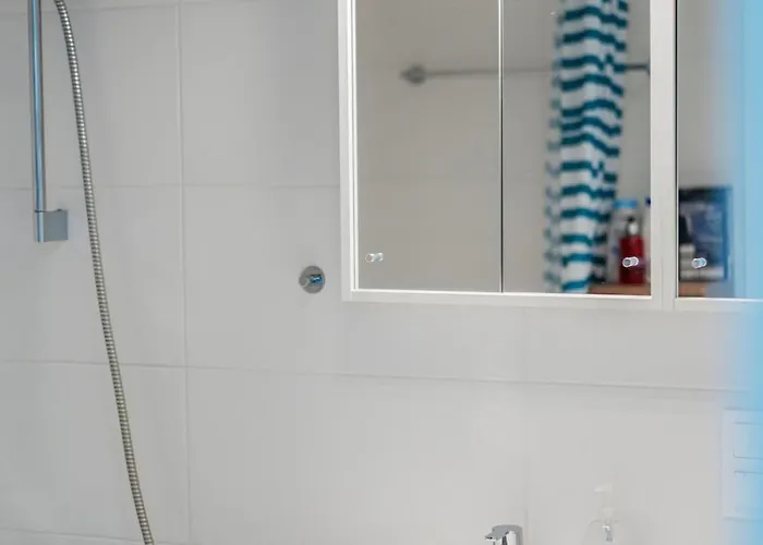 Great - 2 Bedrooms - With Parking